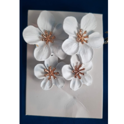 PENDIENTES DE PORCELANA DE HOJAS