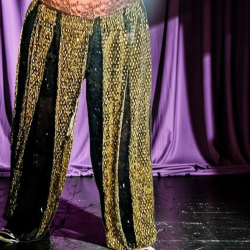 PANTALÓN BOMBACHO BELLYDANCE EN NEGRO Y  ORO